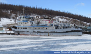 The Sukhbaatar ship, only one cruise in Mongolia, stops in winter