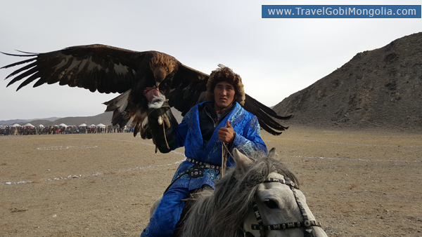 Eagle Hunting Festival Mongolia (September Festival) - Travel Gobi Mongolia