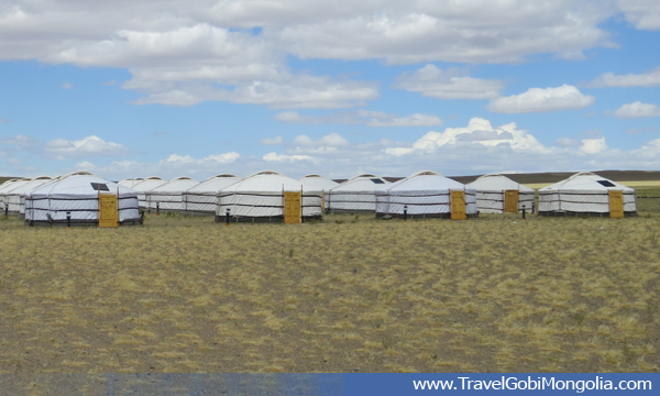 gobi-erdene- tourist -ger-camp-gers - Travel Gobi Mongolia 